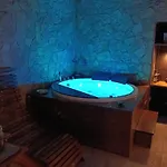 Sicilia - Intera Casa Con Privata Jacuzzi Sauna Bagno Di Vapore Ad Uso Illimitato Casa vacanze Rosolini