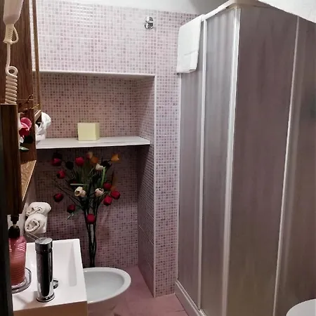 Sicilia - Intera Casa Con Privata Jacuzzi Sauna Bagno Di Vapore Ad Uso Illimitato * روسوليني