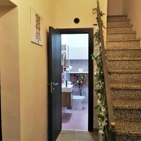 Sicilia - Intera Casa Con Privata Jacuzzi Sauna Bagno Di Vapore Ad Uso Illimitato *