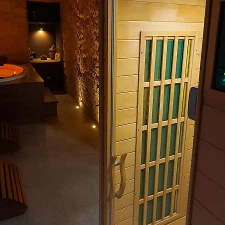 Casa vacanze Sicilia - Intera Casa Con Privata Jacuzzi Sauna Bagno Di Vapore Ad Uso Illimitato Rosolini