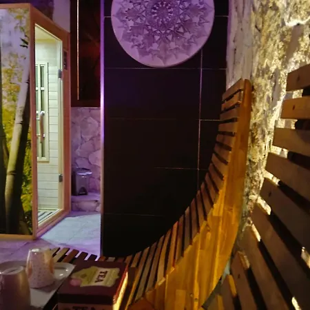 Sicilia - Intera Casa Con Privata Jacuzzi Sauna Bagno Di Vapore Ad Uso Illimitato